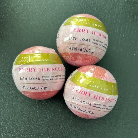Modern Expressions Other - 3 Expressions Berry Hibiscus Bath Bomba